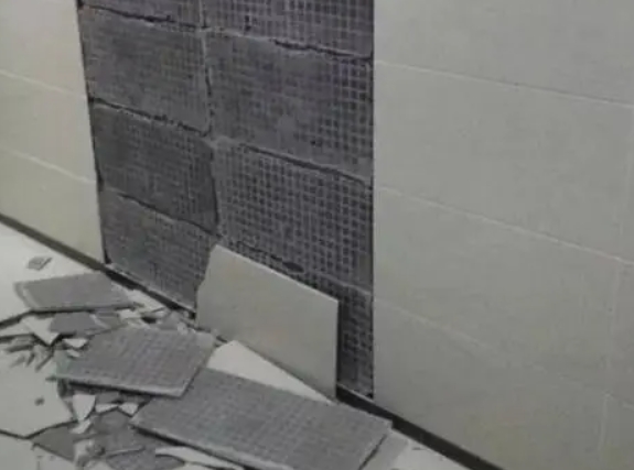科尔沁右翼中瓷砖空鼓维修公司分享下科尔沁右翼中墙砖松动维修的知识